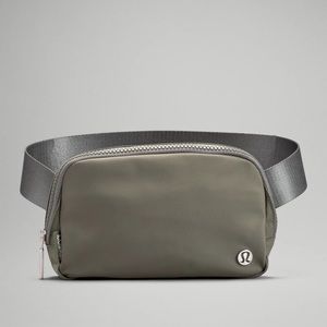 LULULEMON Everywhere Belt Bag ✨NEW✨